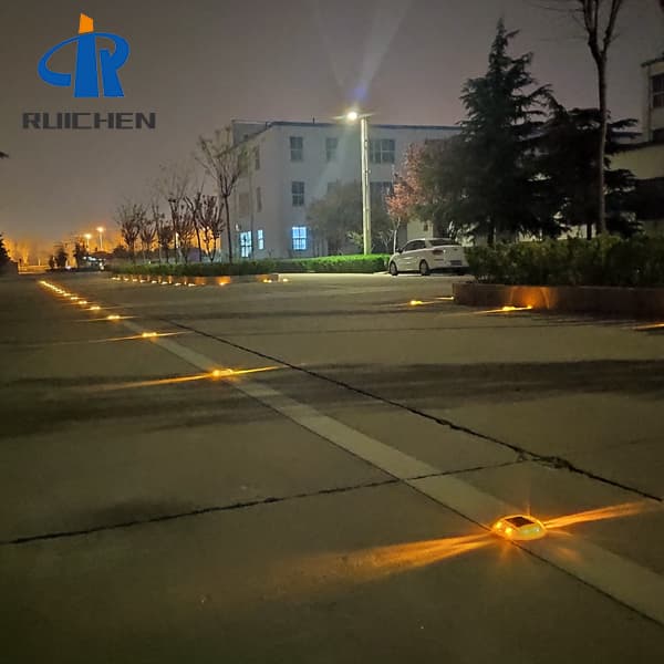 Yellow Solar Cat Eyes Road Stud Factory For Pedestrian